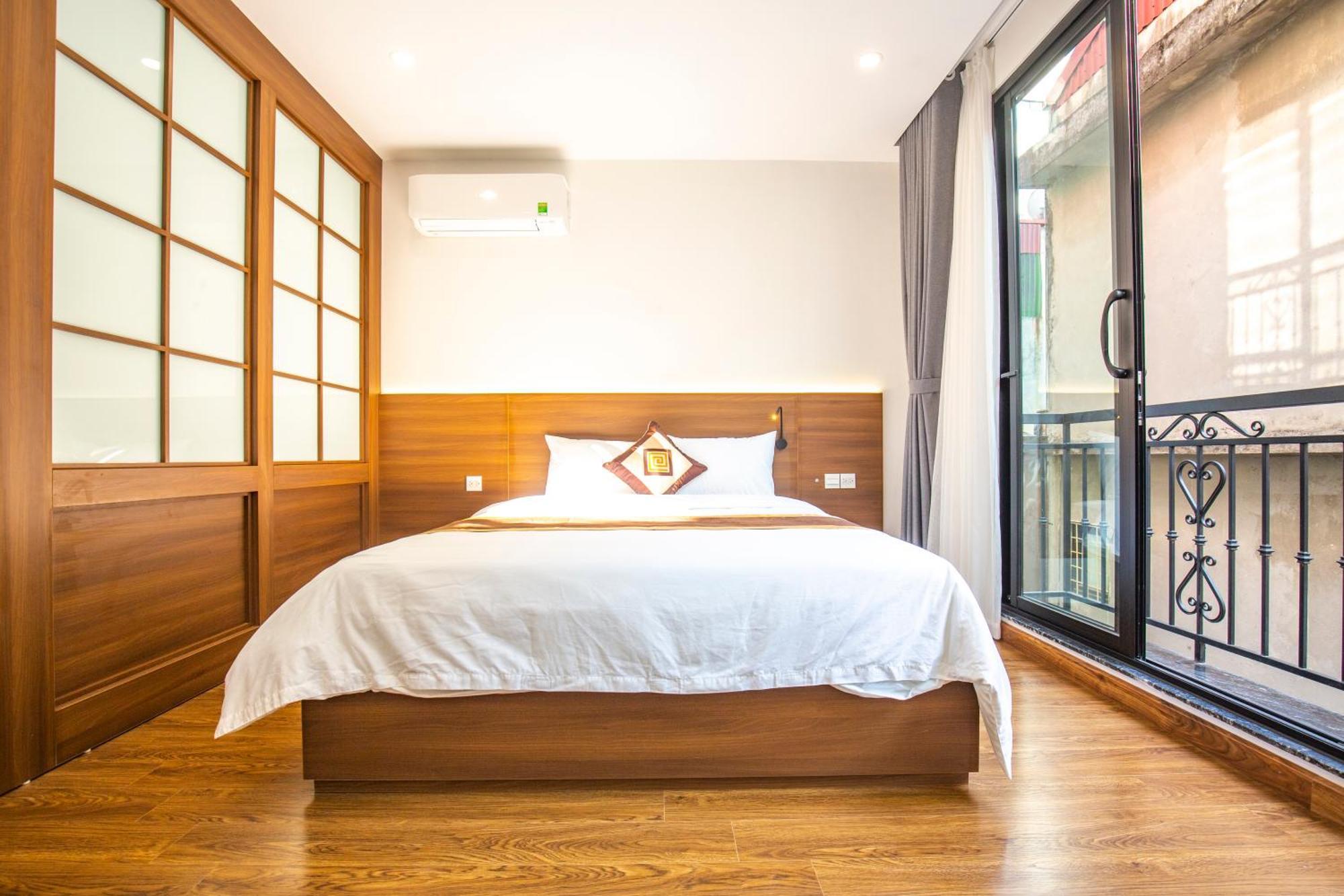 Apartment Sumitomo - Linh Lang Street Hanoi